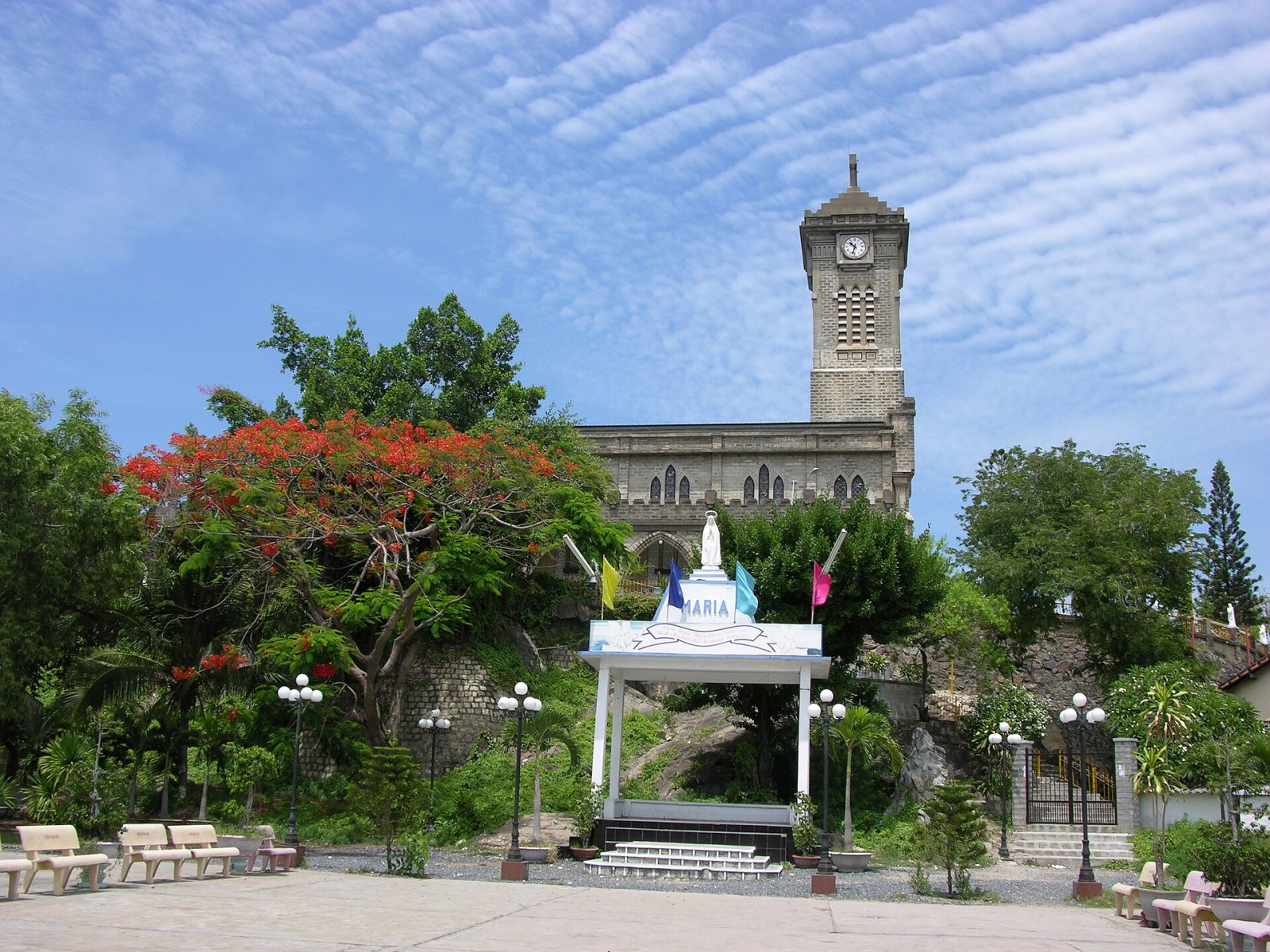 Kiến trúc Nhà thờ Núi Nha Trang